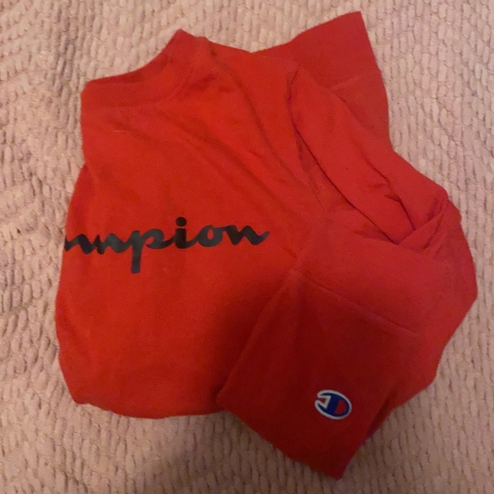 Long sleeve Champion shirt